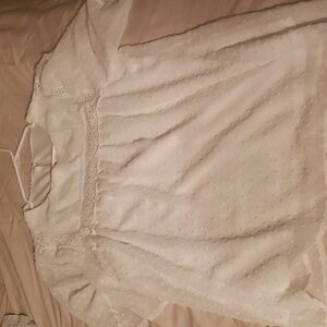 XL Womens swiss dot contrast lace blouse